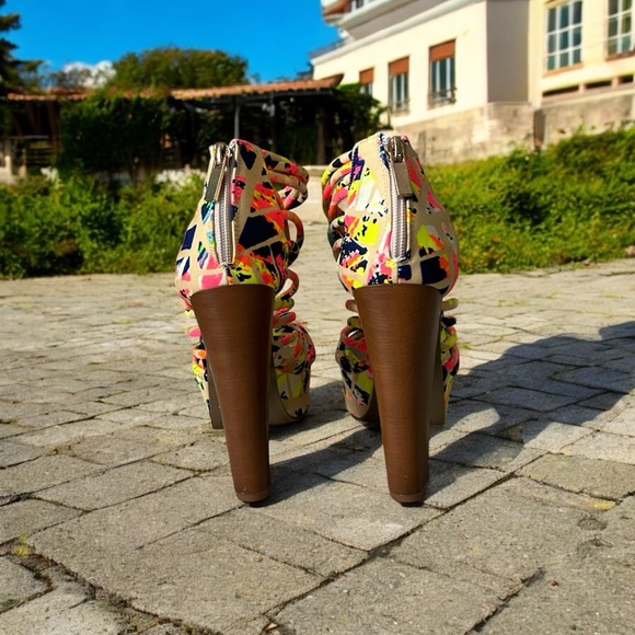 Colorful Strappy Graffiti Platform Chunky Block High Heel Sandals Sz 7 - Picture 5 of 5